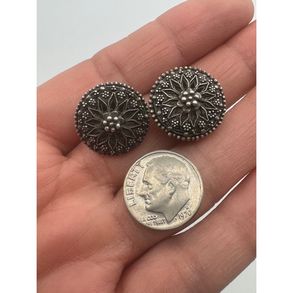 Vintage 800 Silver Filigree Cannetille Clip On Earrings Floral Sunburst Round - Picture 6 of 6